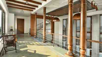 Transitional Space in Ajay Patel Residence