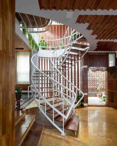 Staircase in Shiva Stuthi Residence