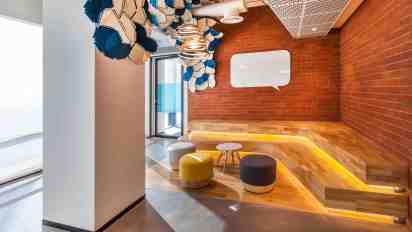 Office Lounge in Northern Trust Bank office