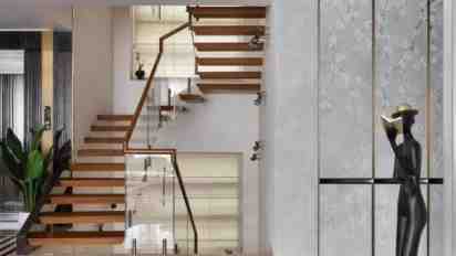 Staircase In 11 House