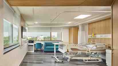 Patient Room in Fortis Hospital