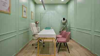 Office Private Cabin in Gurwani’s Boutique