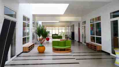 Lounge in The Origami Concept School
