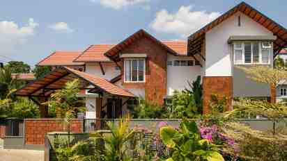 House Exterior in Kavyam Residence