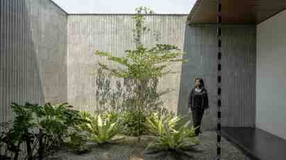 Courtyard in A Line House