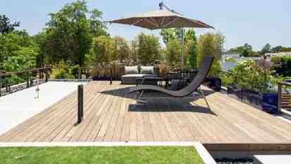 Rooftop in Terrace House