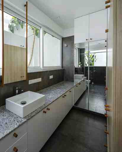 Bathroom in Veiled House
