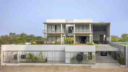 House Exterior of The Concrete House