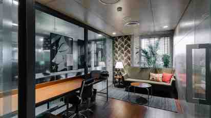 Office Interior in Dentsu Corp Office