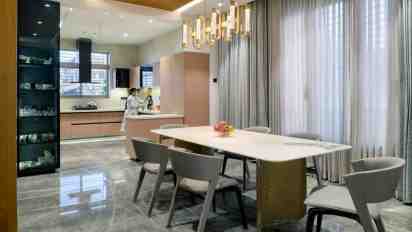 Dining Room in Vrundavan Residence