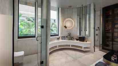 Bathroom in Nadhyavart House