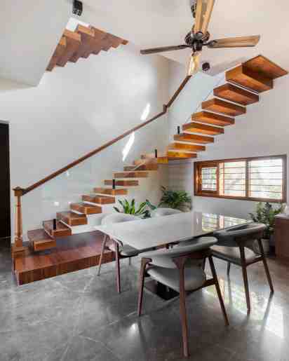 Dining Room In Kumar Villa