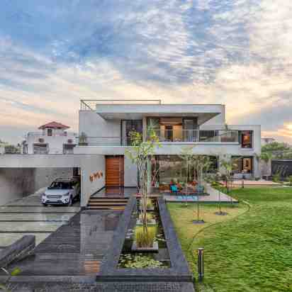 House Exterior of Verandah Residence