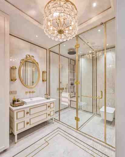 Luxury Bathroom in Tejani Residence