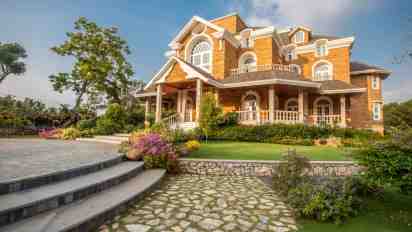 Frontyard in Belhaven Manor Residence