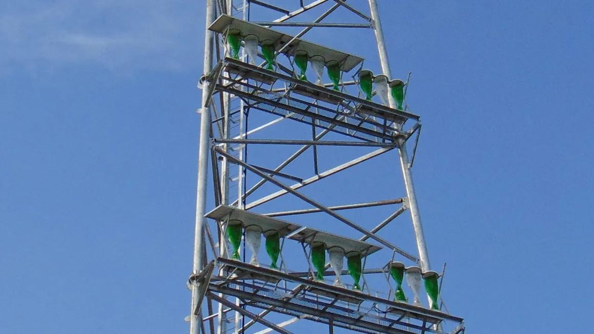 Windstream Towermill Wind and Solar Hybrid Energy System 2