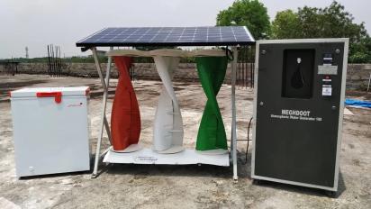 Windstream Solarmill® SM1-1P Roof-Top Wind and Solar Hybrid Energy System by Windstream 1 2
