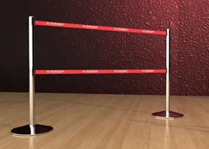Q-Manager Double Belt Retractable Post 1