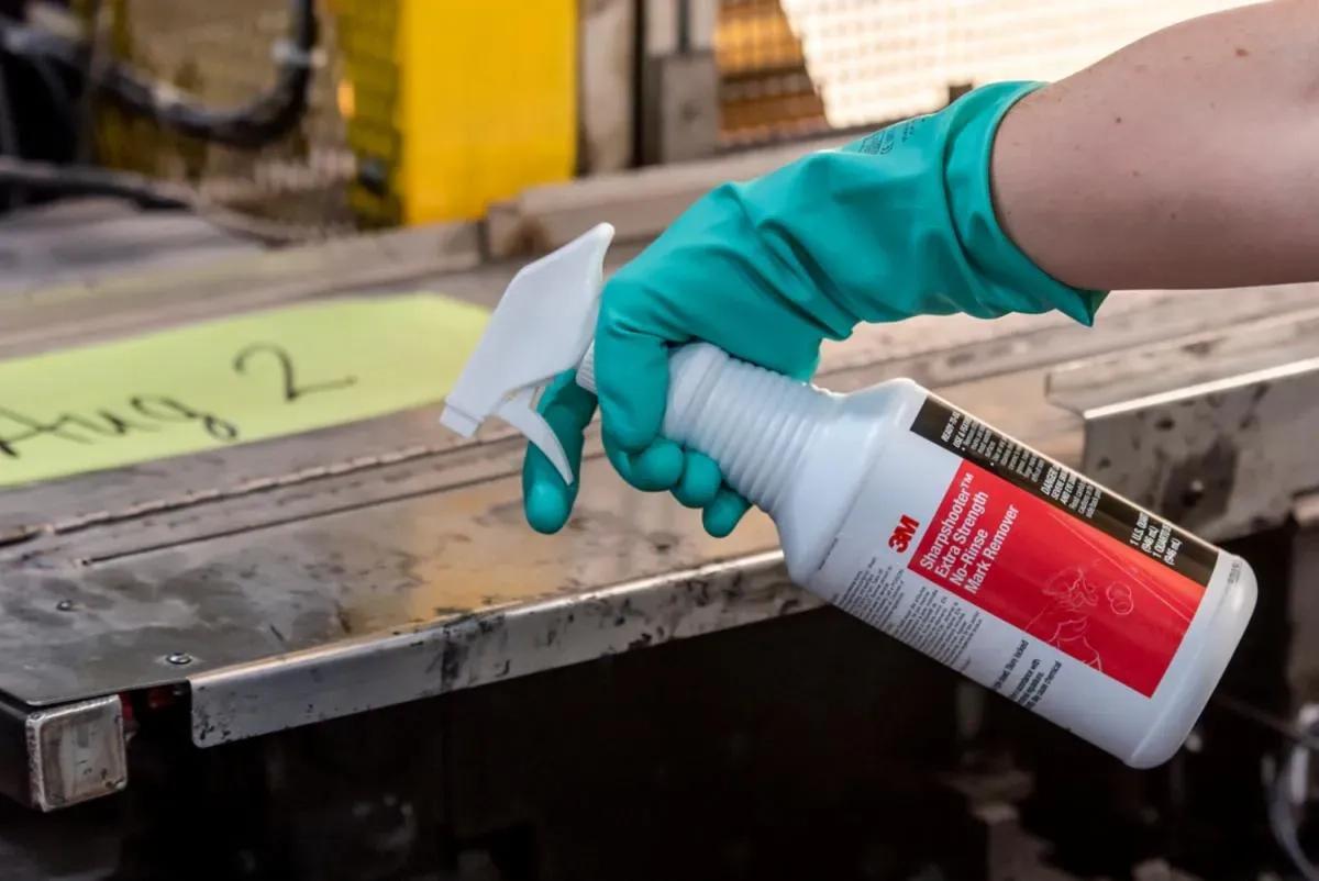 3M™ Sharpshooter™ Extra Strength No-Rinse Mark Remover 1