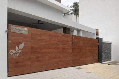 Shree Kumaran Automated Gate by Shree Kumaran Engineering : Colours available: Brown 4 4