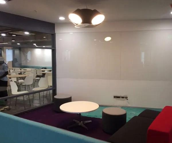7Colours SGLAC Lacquered Glass - Office Partition 2