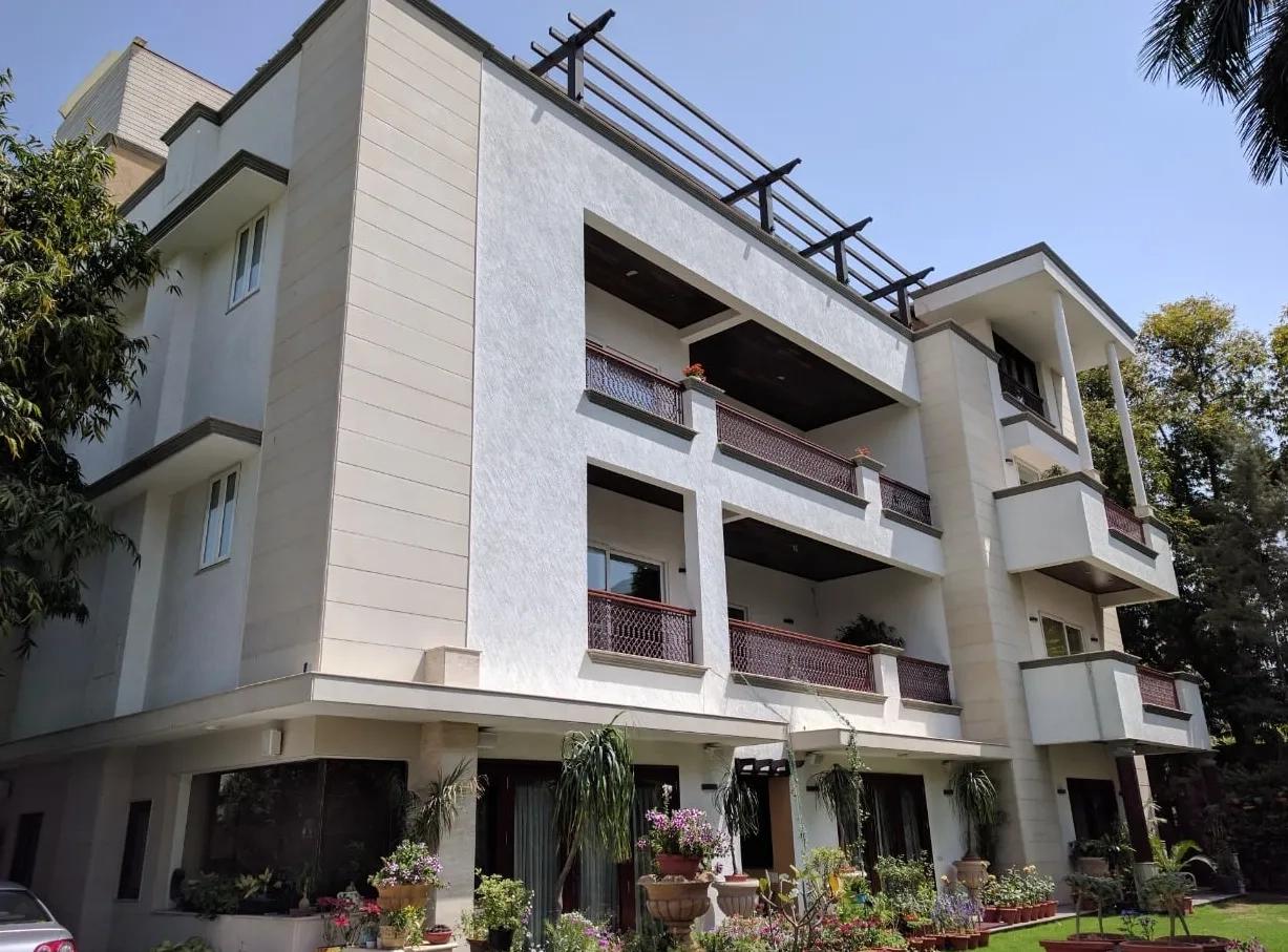 Rakhee Shobhit Design Associates