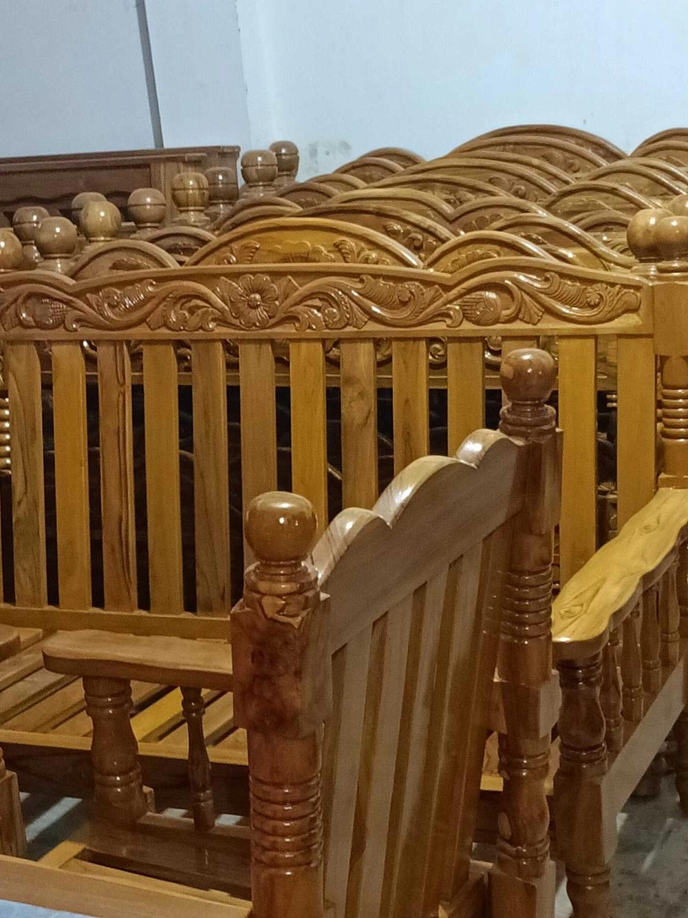 Silvia Wooden Works
