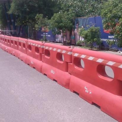 Frontier Euro Road Safety Barrier1 by Frontier for Roads, Airport, Stadium : Colours available: Red 1 5