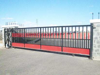 Avians Sliding Gates - Black by Avians : Colours available: Black